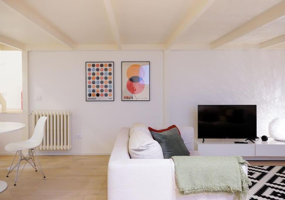 Navigli-Bocconi Spazio Luce Design Apartment Milano Ngoại thất bức ảnh